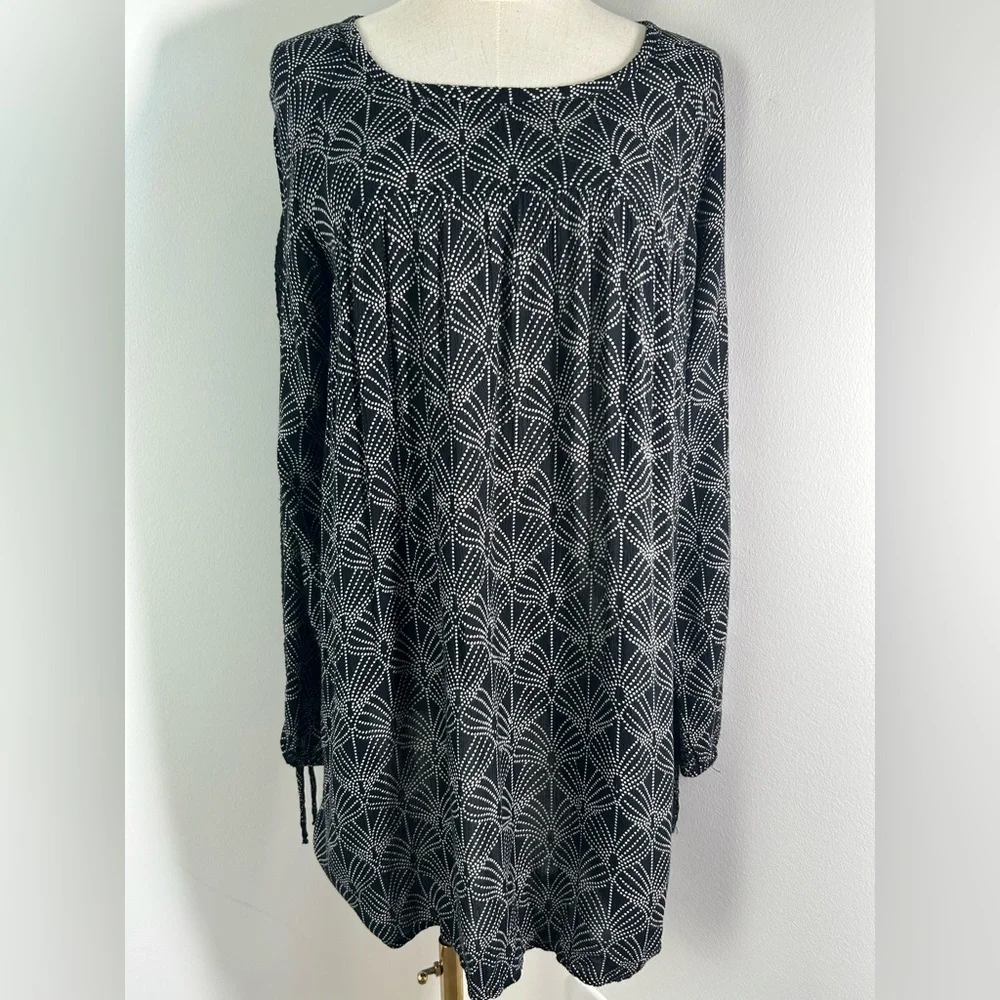 ROXY Knee Length Patterned Tunic - Picture 1 of 6